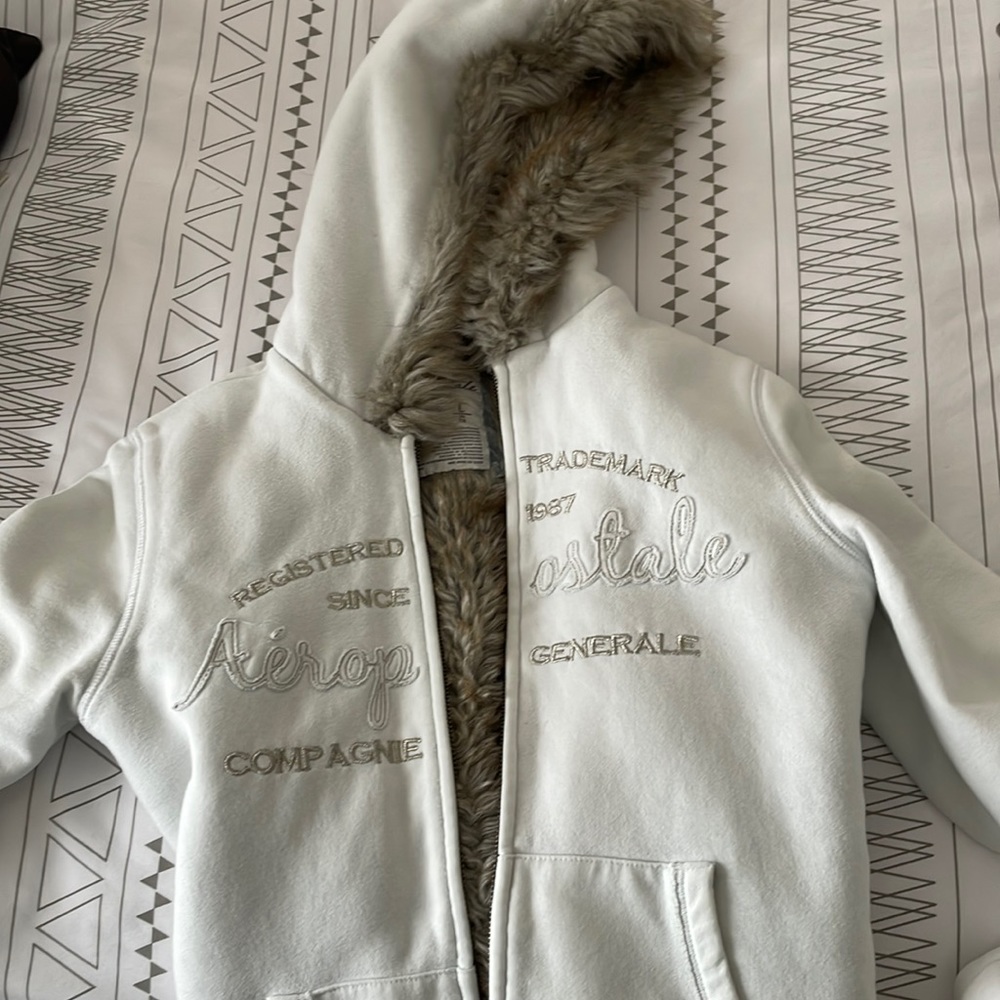 Aeropostale faux fur zip up hoodie